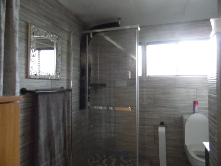 5 Bedroom Property for Sale in Doorn Free State